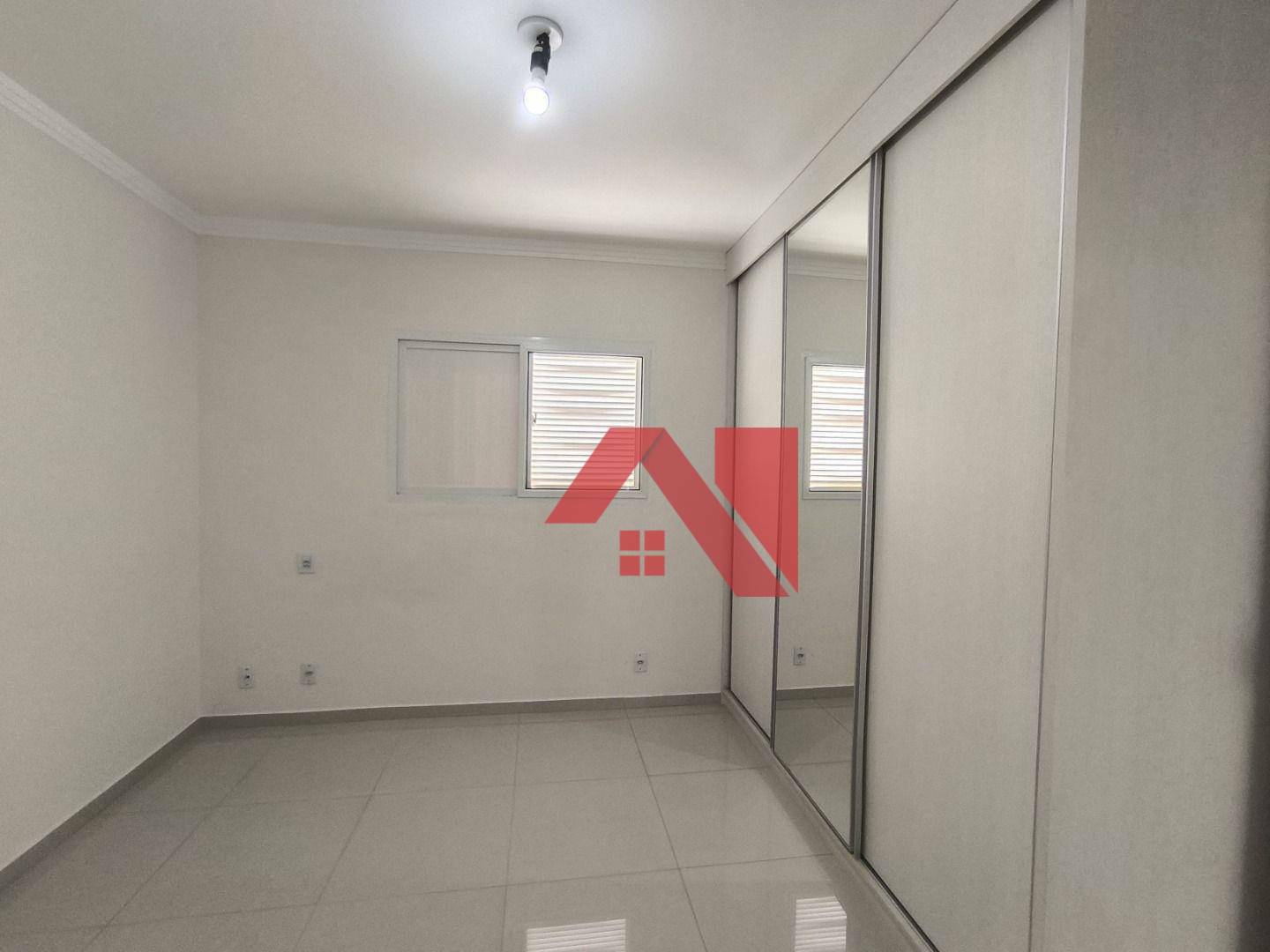 Apartamento à venda com 3 quartos, 74m² - Foto 1