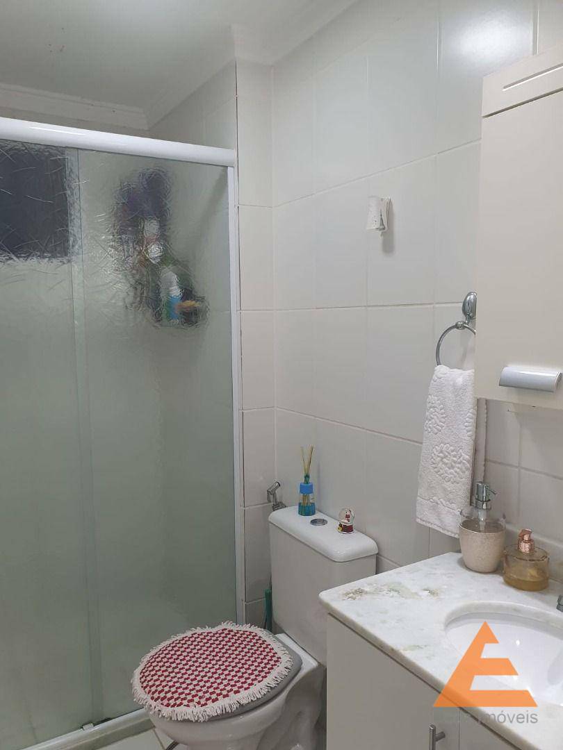 Apartamento à venda com 3 quartos, 72m² - Foto 4