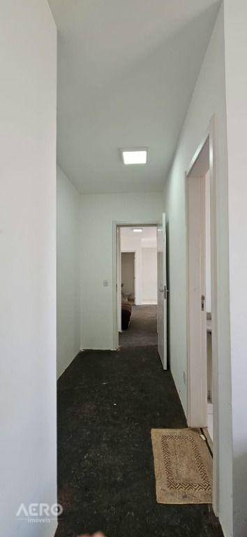 Apartamento à venda com 2 quartos, 78m² - Foto 2