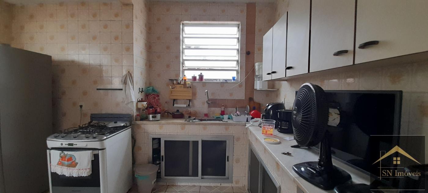 Apartamento à venda com 3 quartos, 180m² - Foto 17