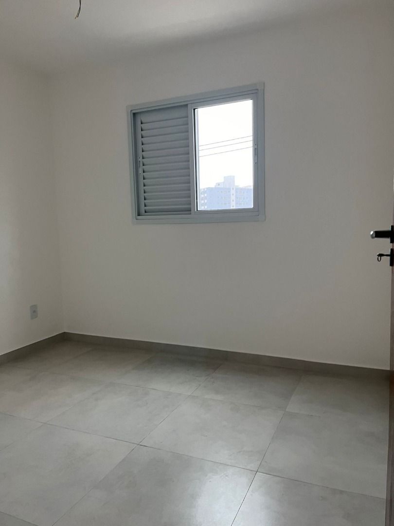 Apartamento à venda com 2 quartos, 55m² - Foto 3