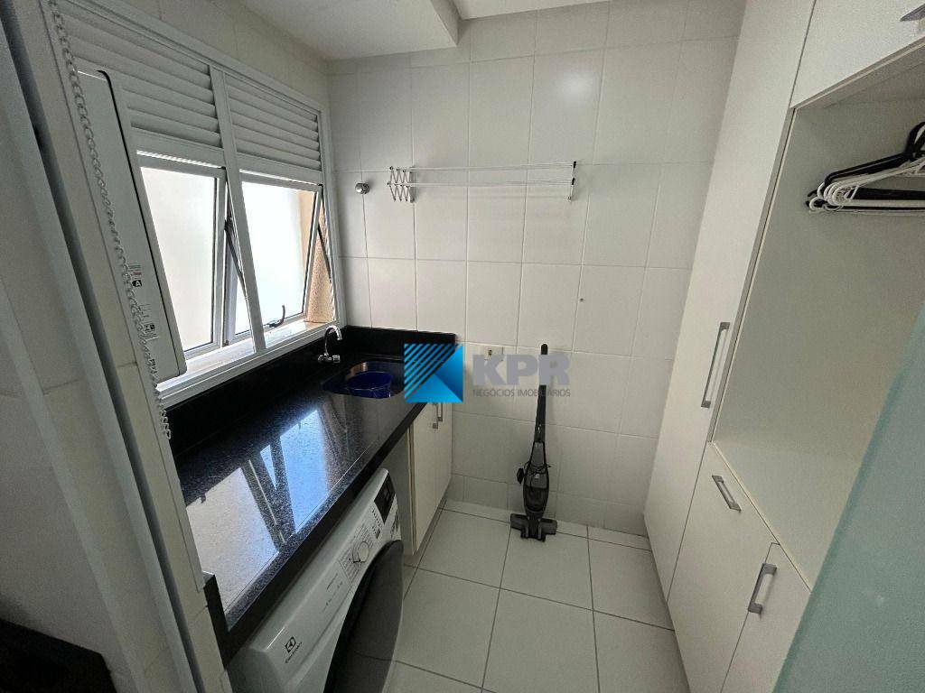 Apartamento para alugar com 3 quartos, 129m² - Foto 14