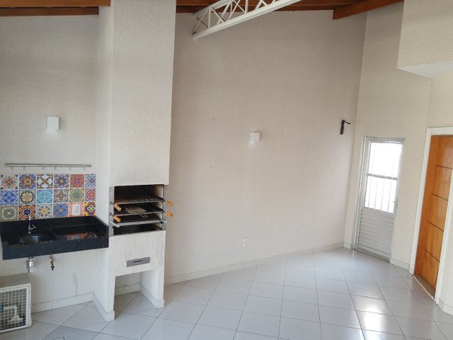 Casa à venda com 2 quartos, 100m² - Foto 13