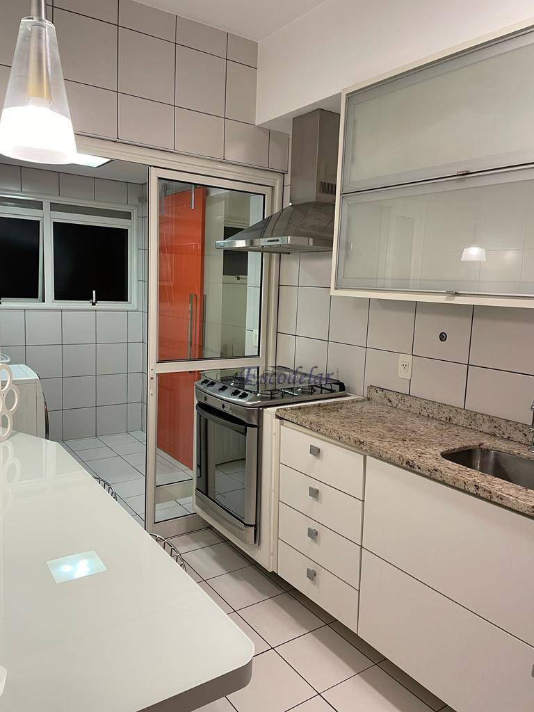 Apartamento à venda com 2 quartos, 104m² - Foto 11