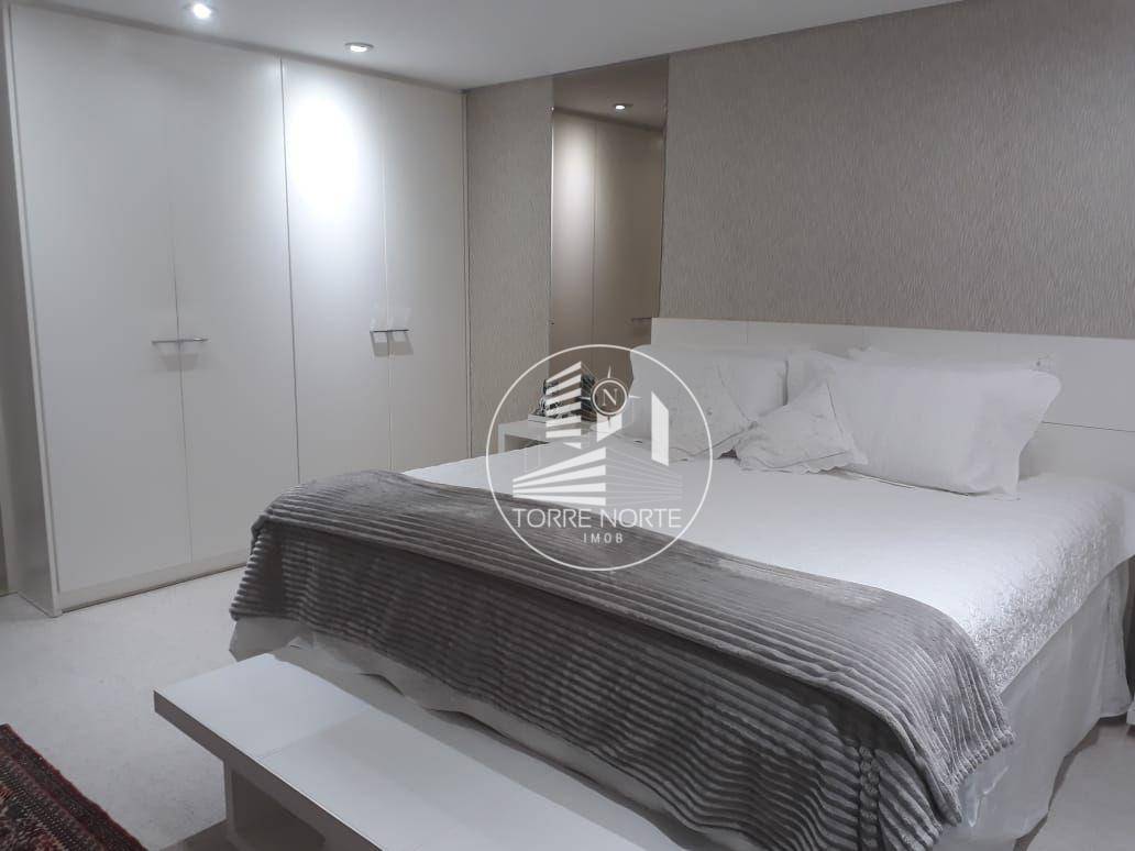 Apartamento à venda com 3 quartos, 250m² - Foto 25