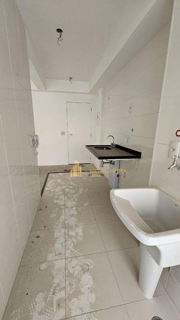 Apartamento à venda com 2 quartos, 67m² - Foto 13