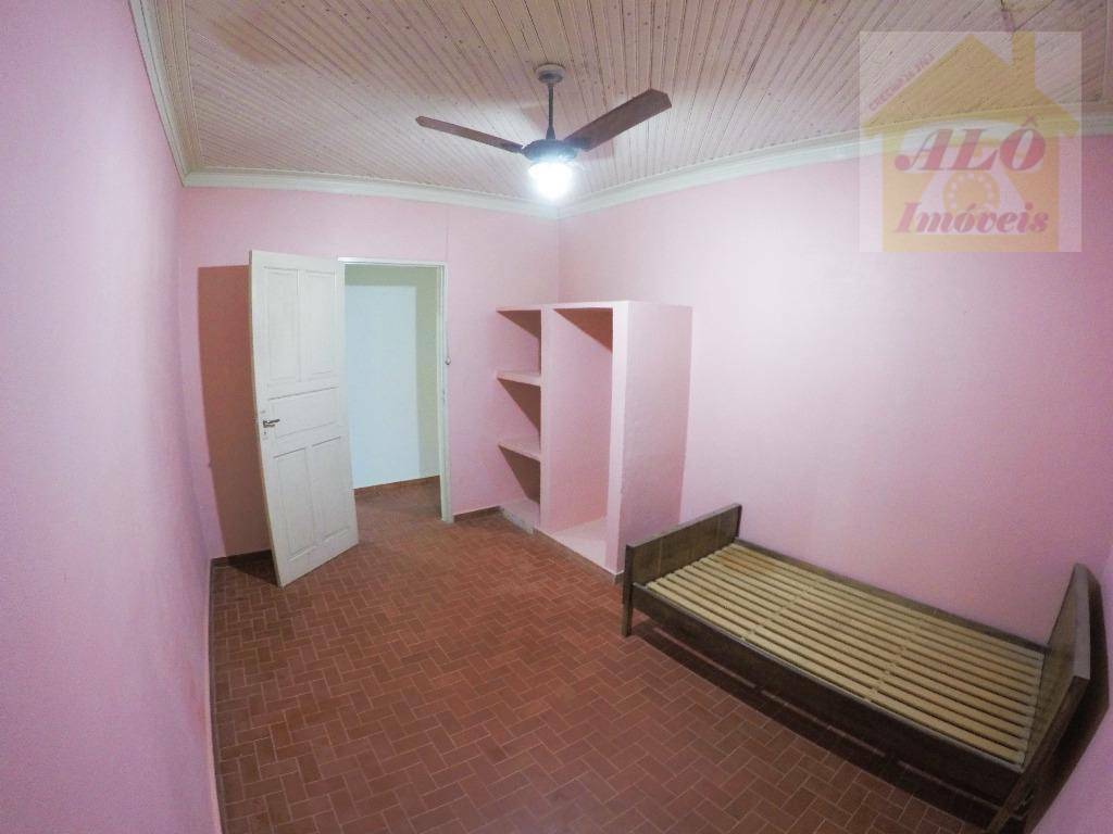 Casa à venda com 3 quartos, 309m² - Foto 18