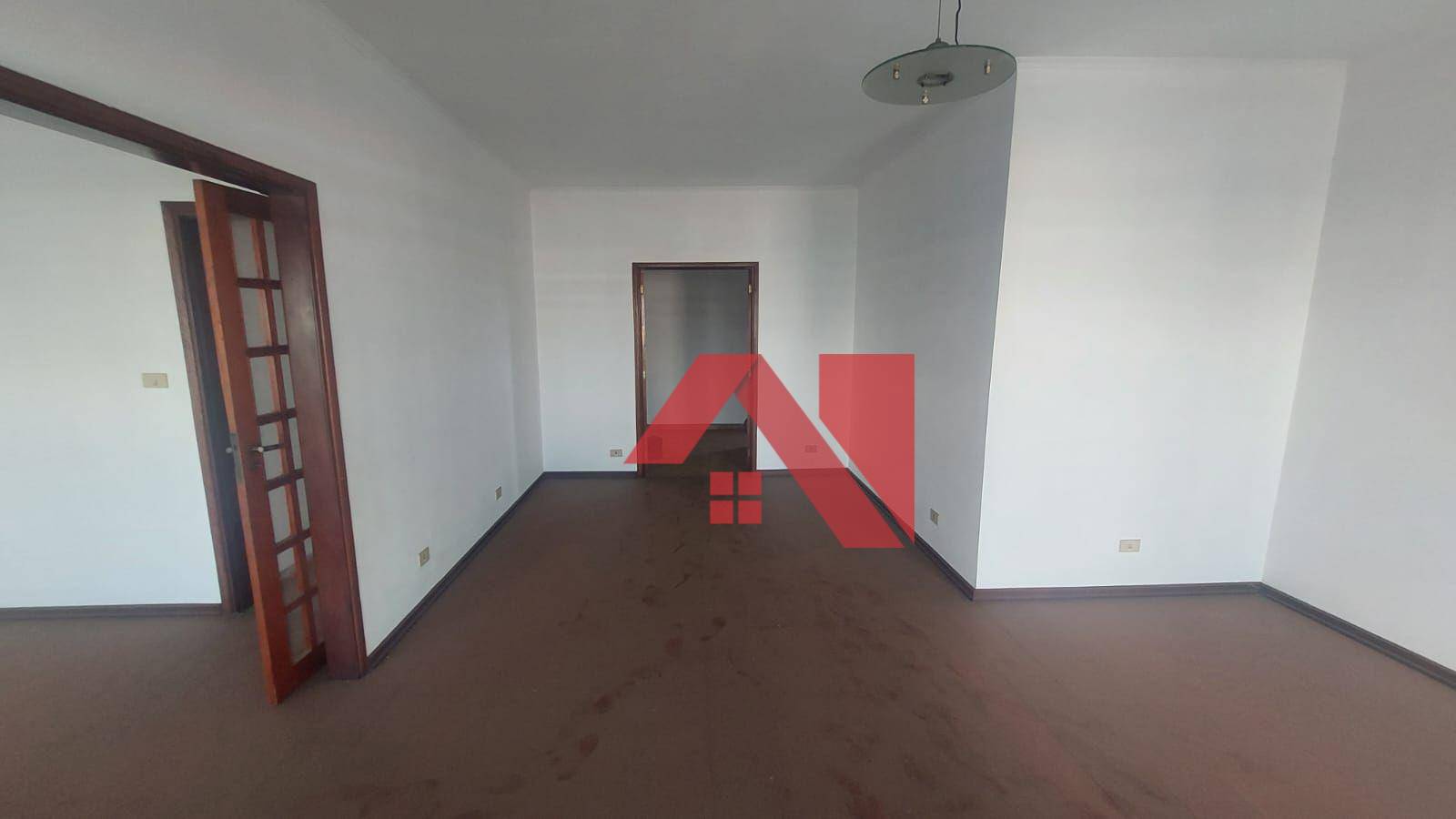 Casa para alugar com 4 quartos, 420m² - Foto 5