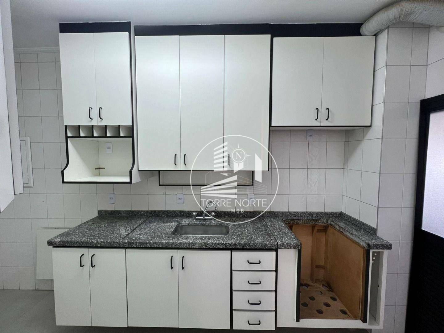 Apartamento à venda com 3 quartos, 95m² - Foto 28