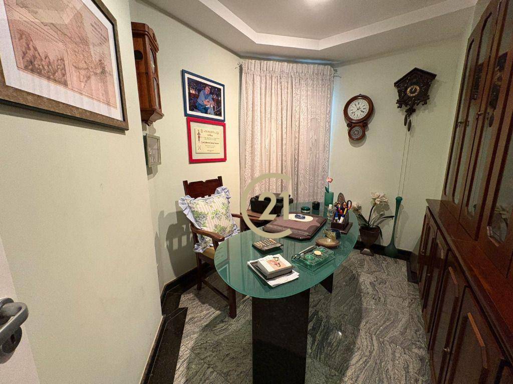 Apartamento à venda com 4 quartos, 264m² - Foto 2
