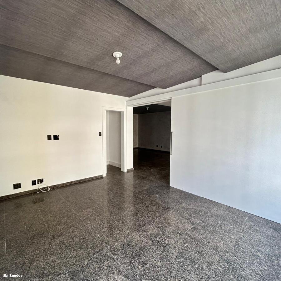 Apartamento à venda com 4 quartos, 250m² - Foto 7