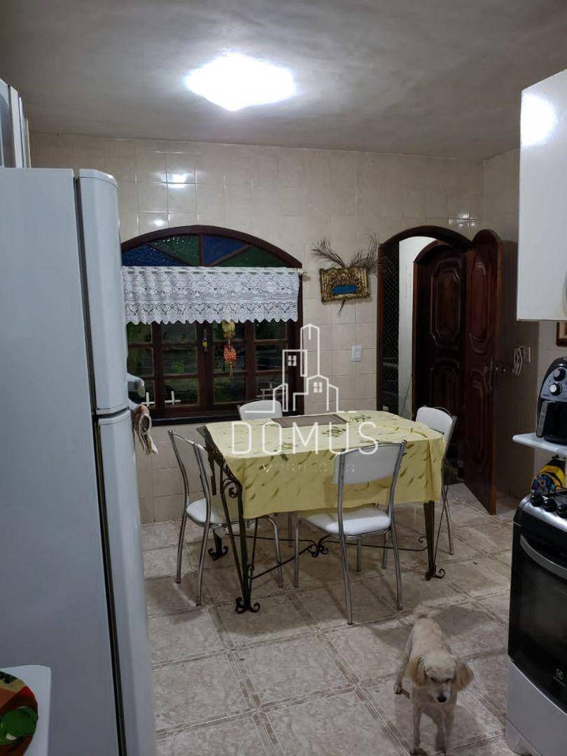 Casa à venda e aluguel com 4 quartos, 230m² - Foto 11