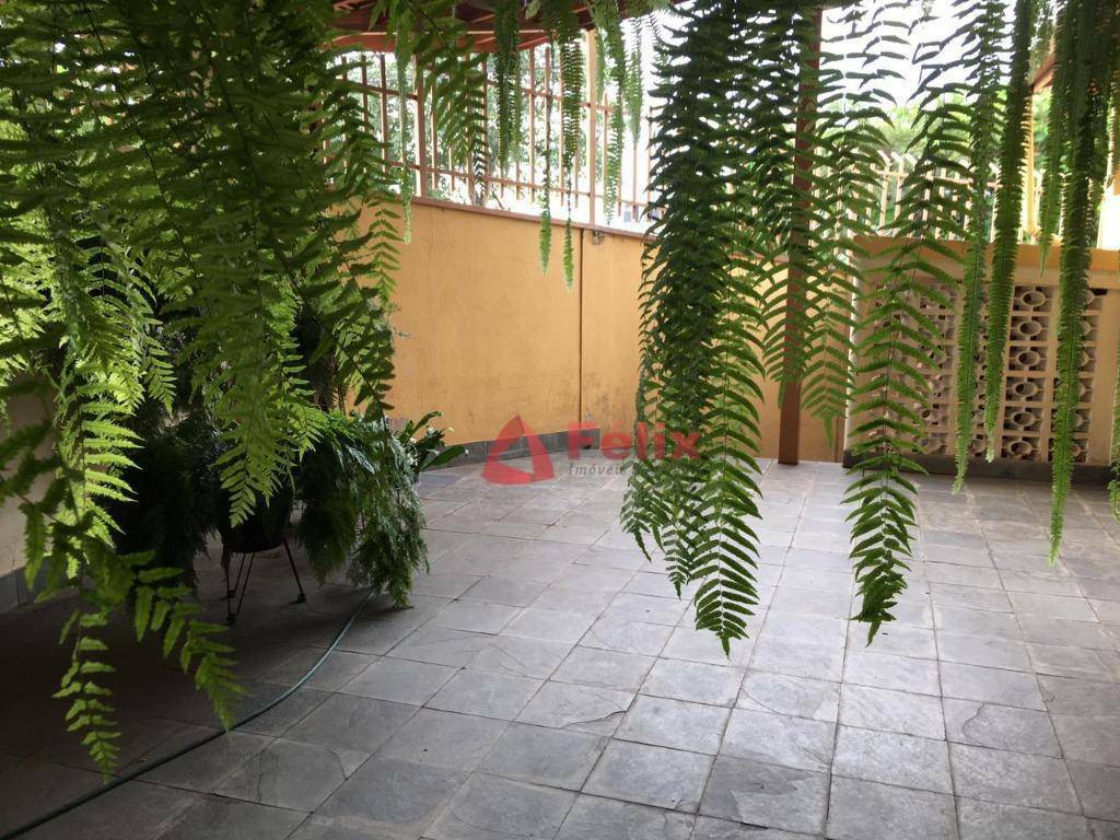 Sobrado à venda com 5 quartos, 490m² - Foto 2