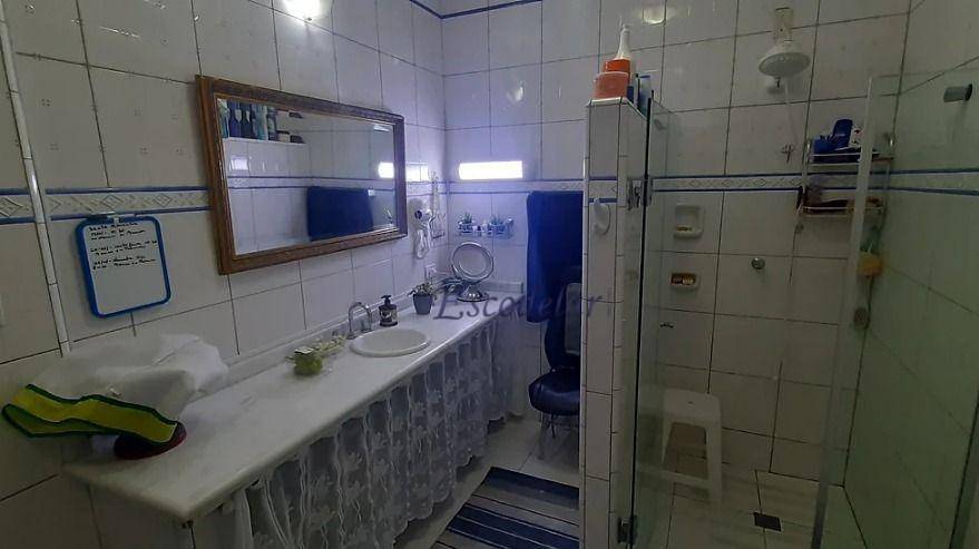 Sobrado à venda com 3 quartos, 300m² - Foto 17