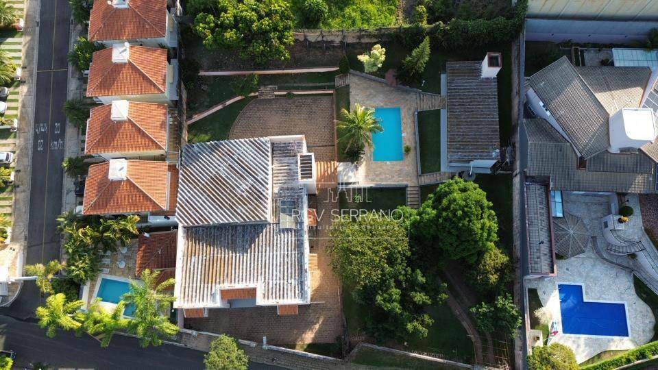 Casa à venda e aluguel com 6 quartos, 564m² - Foto 2