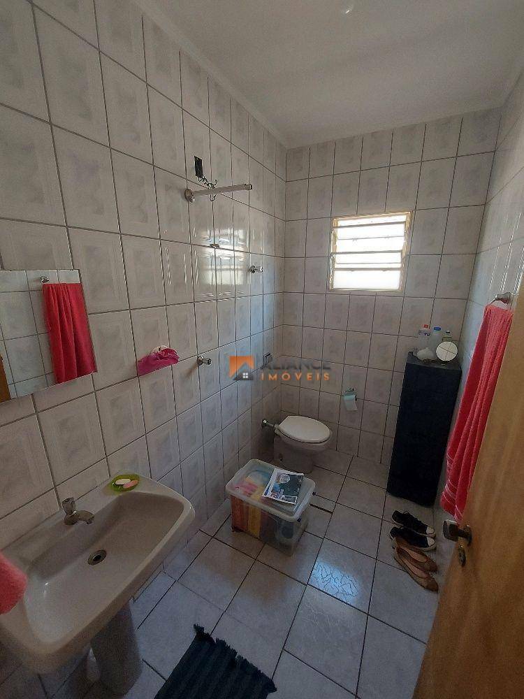 Casa à venda com 3 quartos, 107m² - Foto 10