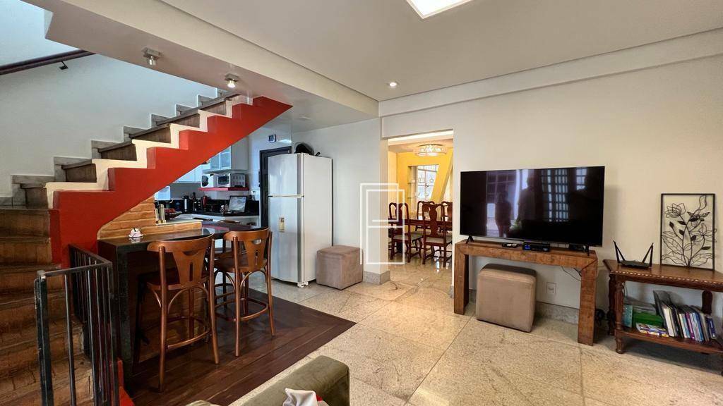 Casa à venda com 4 quartos, 360m² - Foto 15