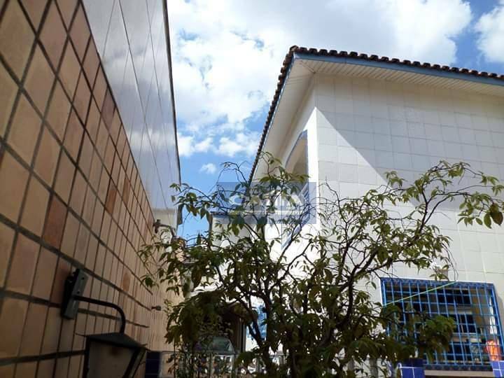 Sobrado à venda com 3 quartos, 372m² - Foto 24