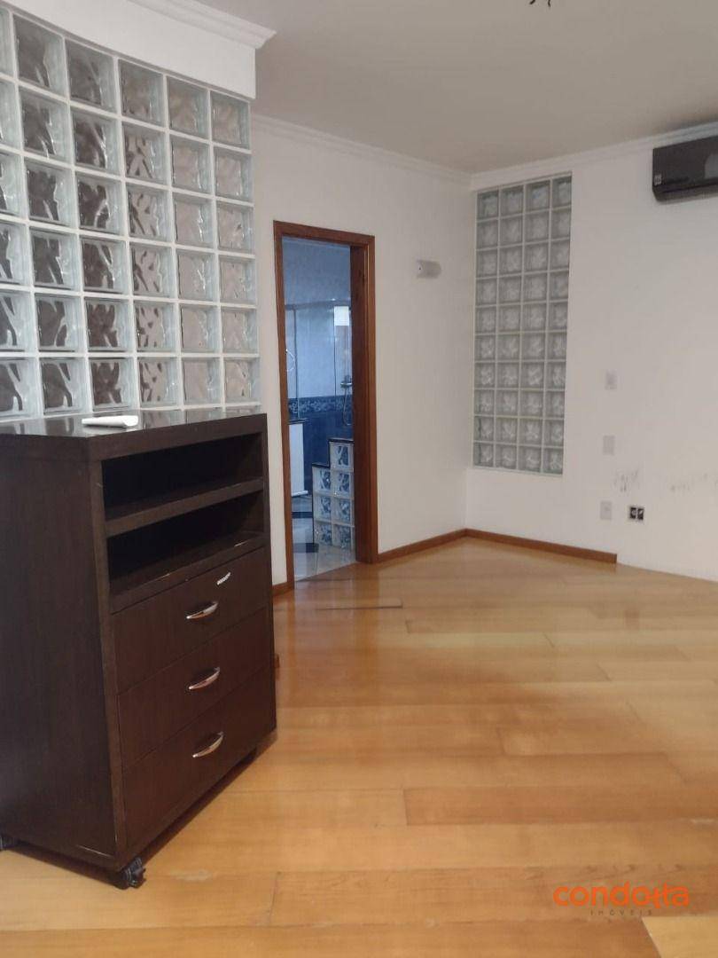 Casa para alugar com 3 quartos, 200m² - Foto 49