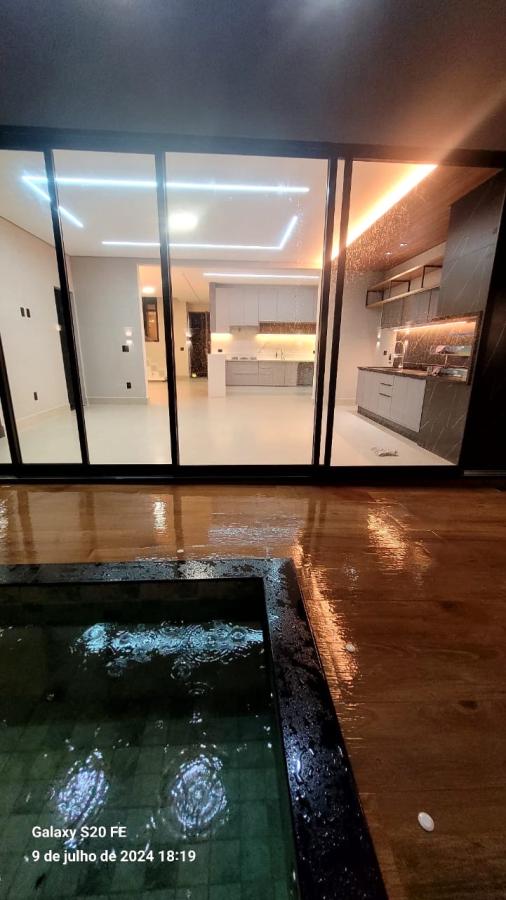 Casa de Condomínio à venda com 3 quartos, 208m² - Foto 21