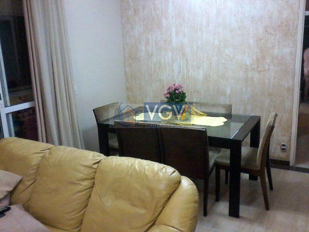 Apartamento à venda com 3 quartos, 94m² - Foto 2