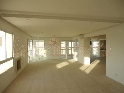 Apartamento à venda com 3 quartos, 264m² - Foto 1