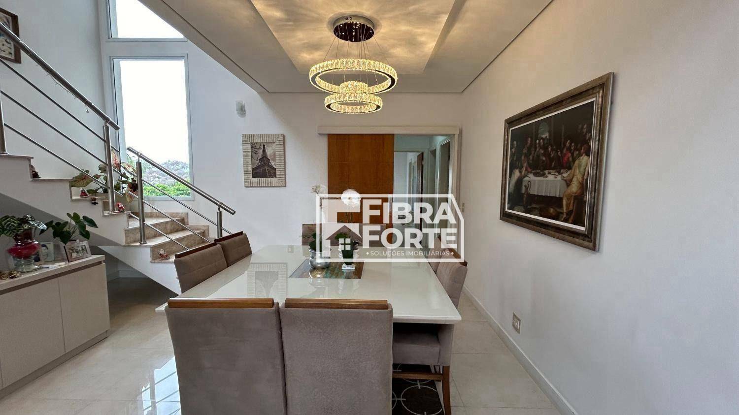 Casa de Condomínio à venda com 4 quartos, 392m² - Foto 2