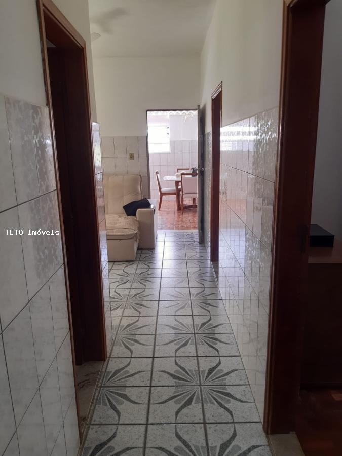 Casa à venda com 3 quartos, 280m² - Foto 13