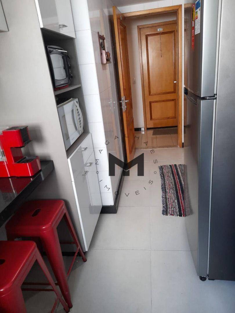 Apartamento à venda com 2 quartos, 70m² - Foto 7