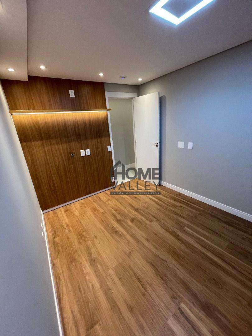 Apartamento à venda com 3 quartos, 90m² - Foto 2