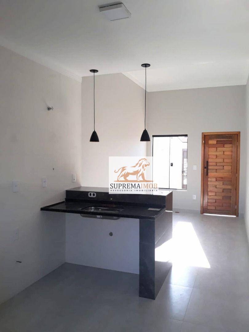 Casa à venda com 2 quartos, 59m² - Foto 5