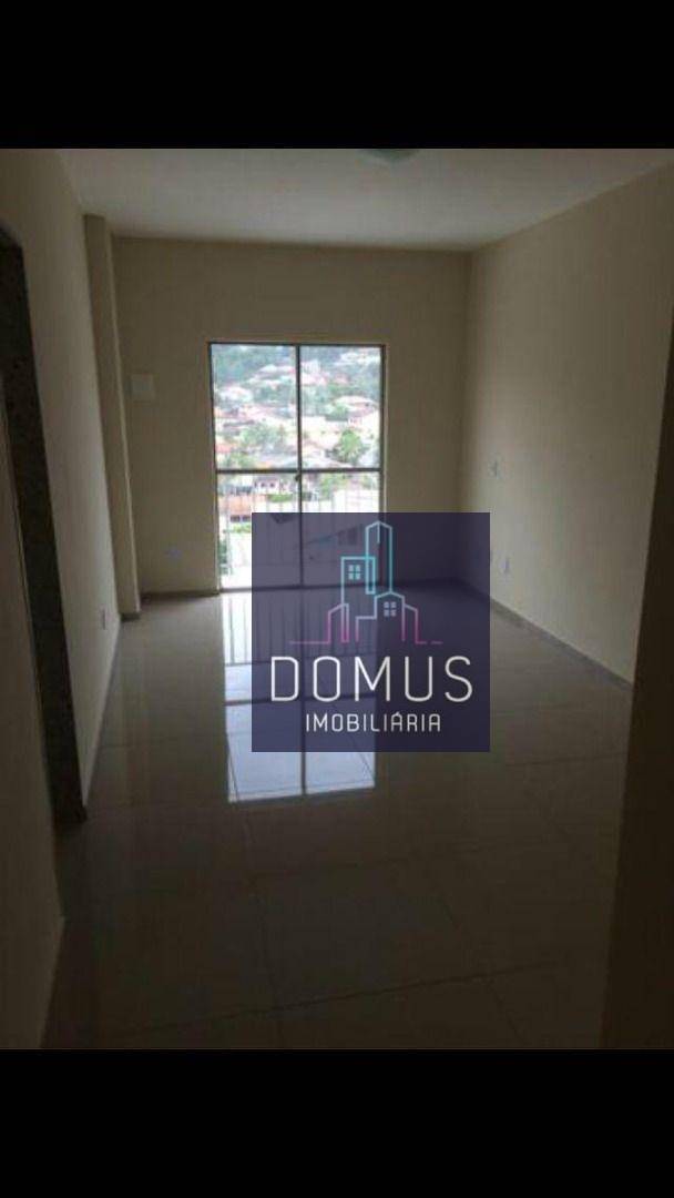 Apartamento à venda com 2 quartos, 72m² - Foto 4