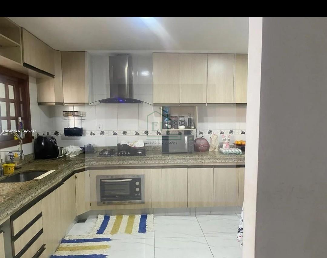 Casa à venda com 3 quartos, 300m² - Foto 5