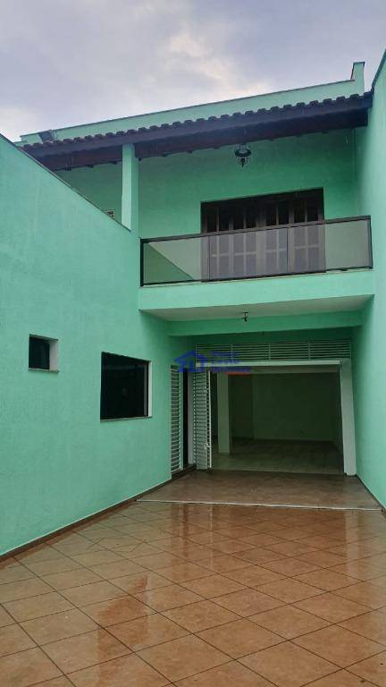 Sobrado à venda com 2 quartos, 396m² - Foto 1