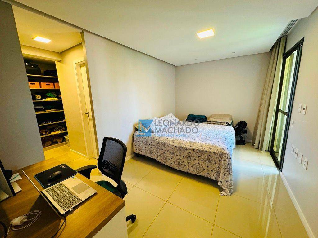 Apartamento à venda com 3 quartos, 123m² - Foto 13