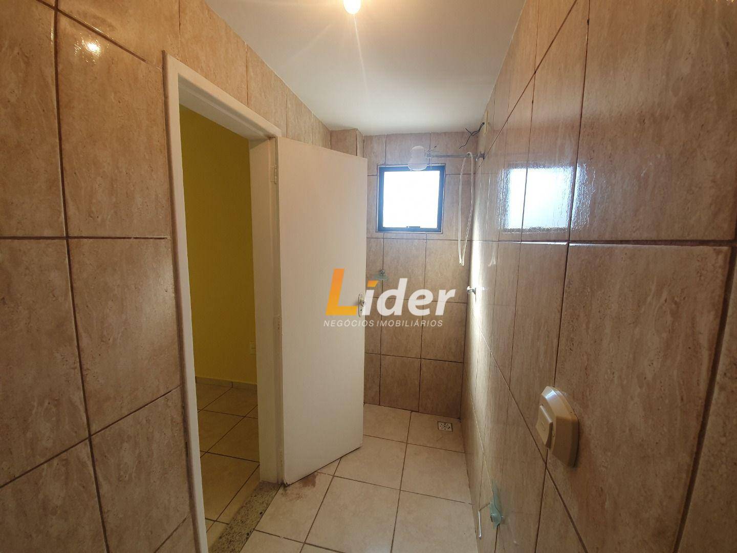 Apartamento para alugar com 3 quartos, 90m² - Foto 16