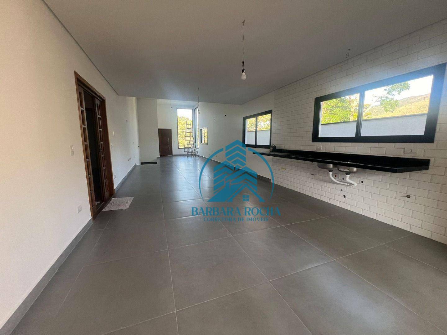 Casa à venda com 3 quartos, 168m² - Foto 5