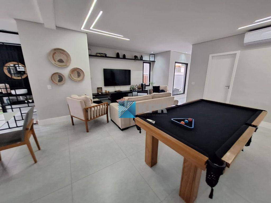 Casa de Condomínio à venda com 4 quartos, 248m² - Foto 2