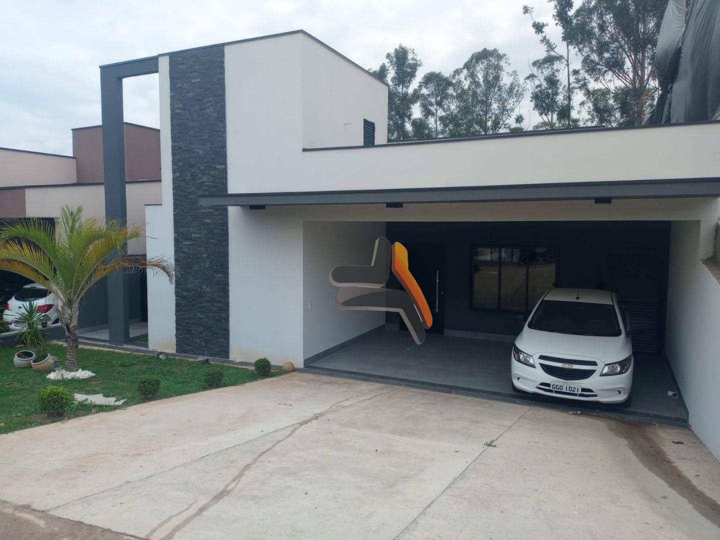 Casa de Condomínio à venda com 3 quartos, 192m² - Foto 2