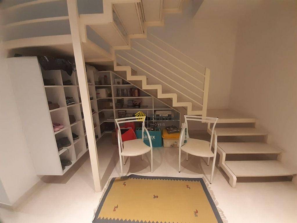 Casa de Condomínio à venda com 4 quartos, 600m² - Foto 6