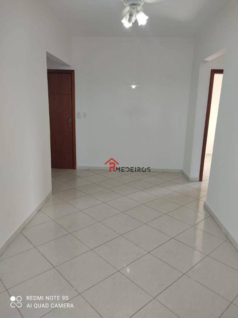 Apartamento à venda com 2 quartos, 62m² - Foto 3