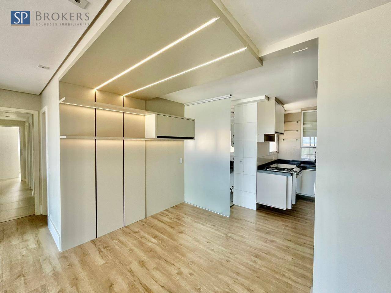 Apartamento à venda com 4 quartos, 137m² - Foto 5