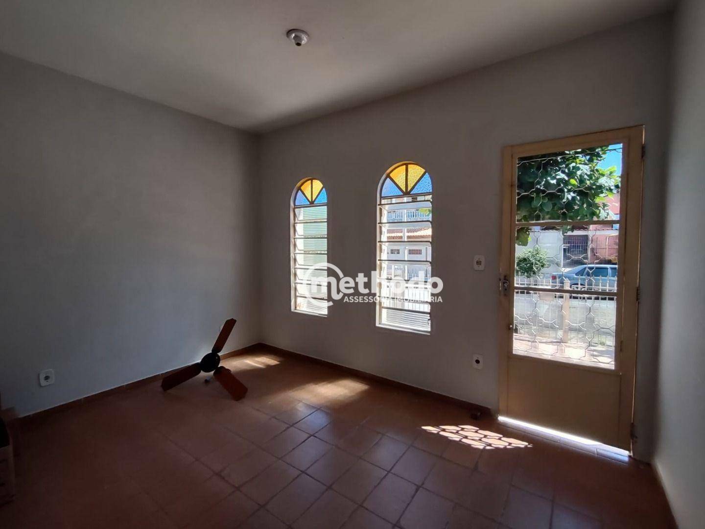 Casa à venda com 3 quartos, 200m² - Foto 26