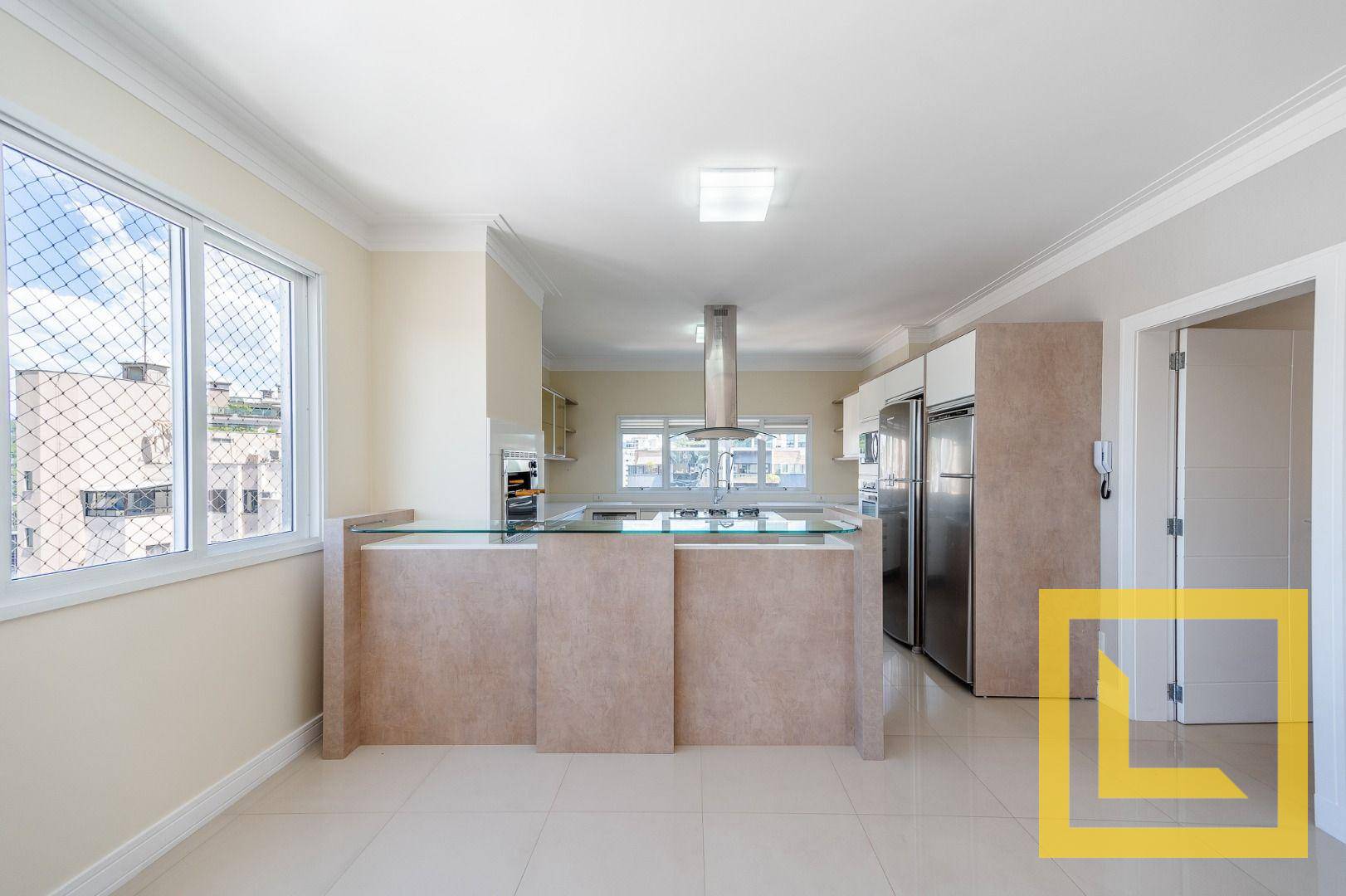 Cobertura, 3 quartos, 331 m² - Foto 5