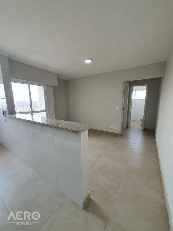 Apartamento para alugar com 1 quarto, 50m² - Foto 1