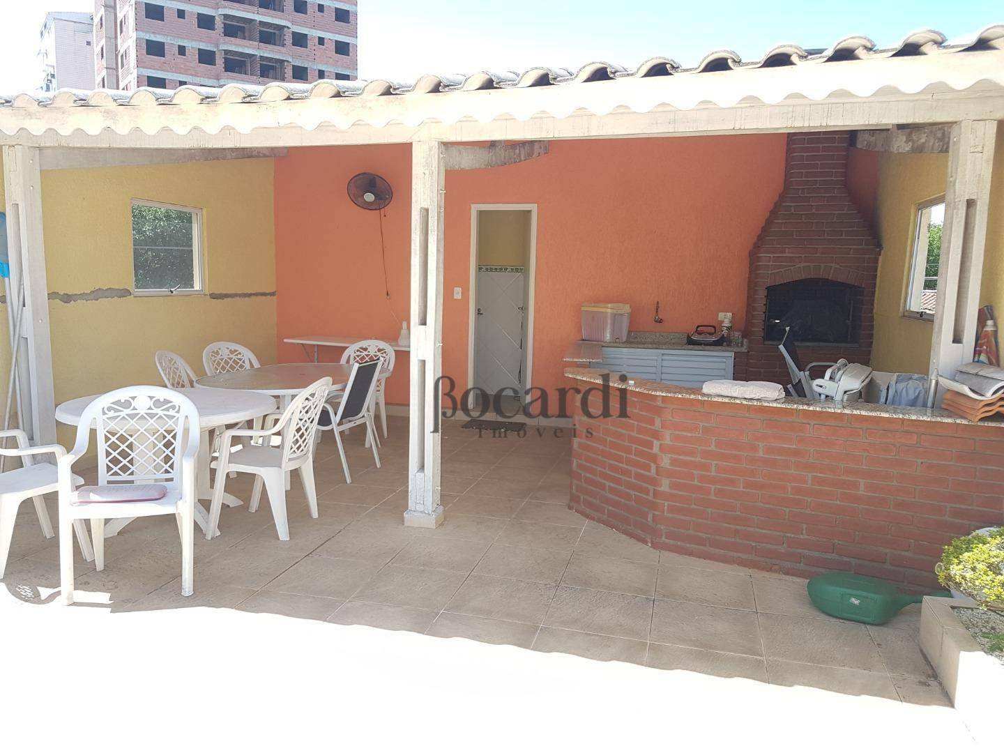 Casa à venda com 3 quartos, 320m² - Foto 19