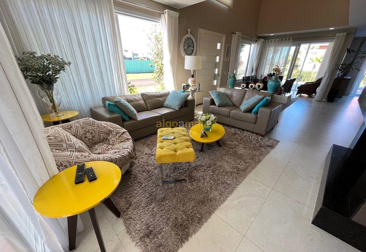 Casa de Condomínio à venda com 4 quartos, 203m² - Foto 8
