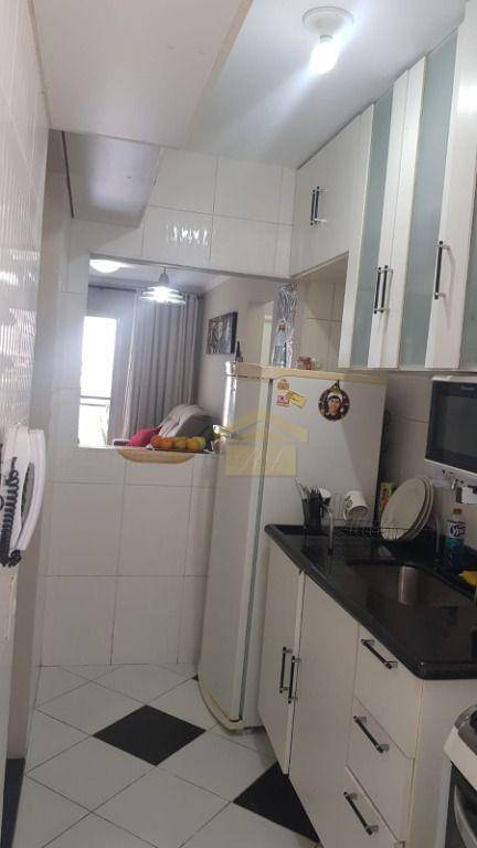 Apartamento à venda com 2 quartos, 58m² - Foto 6