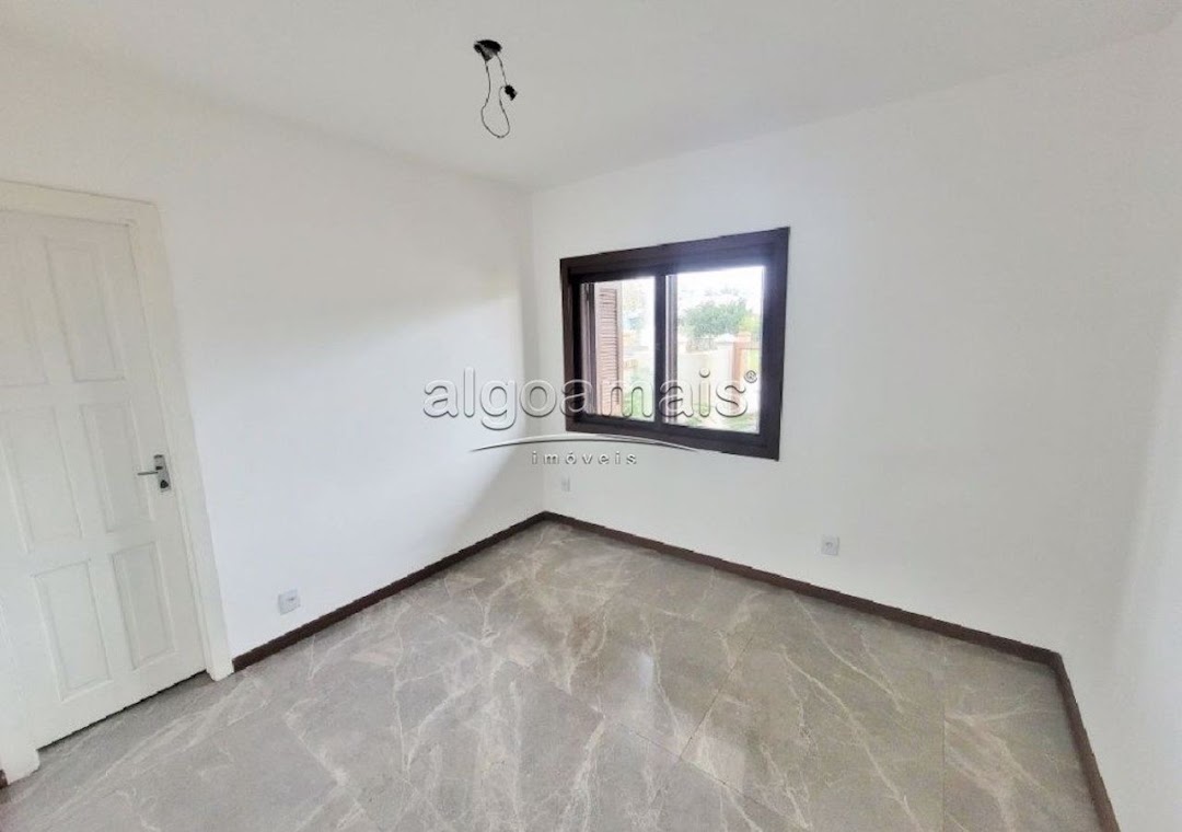 Casa à venda com 4 quartos, 215m² - Foto 11