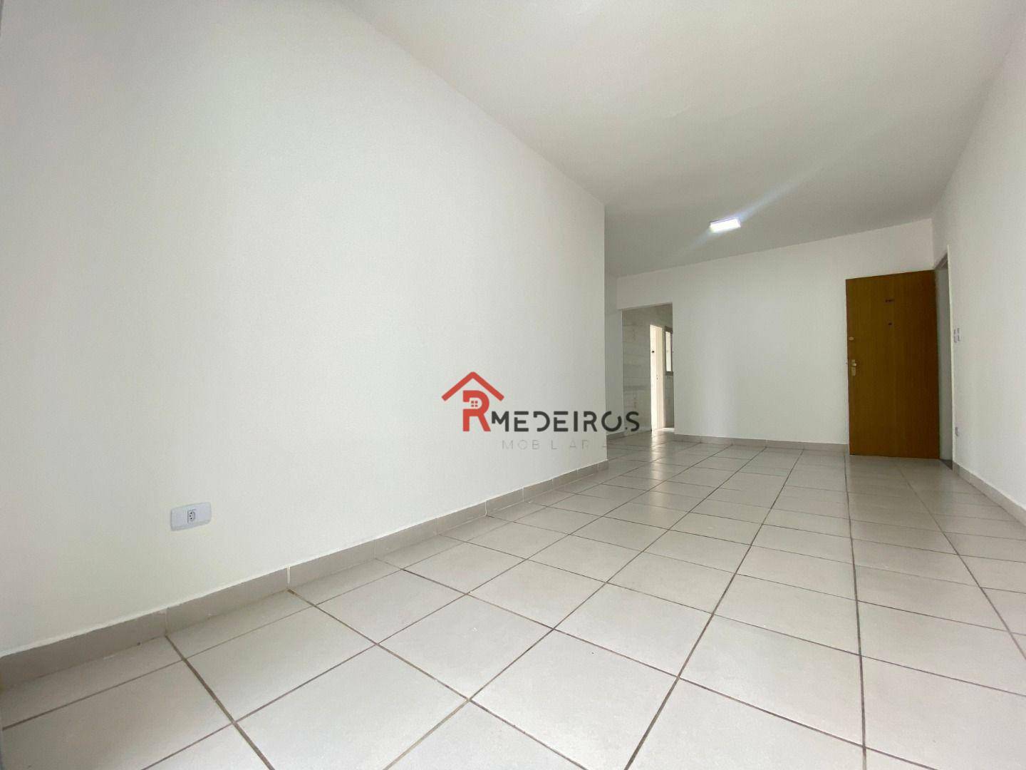 Apartamento à venda com 2 quartos, 82m² - Foto 4